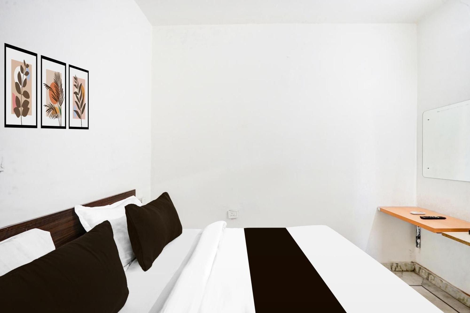 Hotel Super O Kaveri Path Formerly Shree Sai Residency
