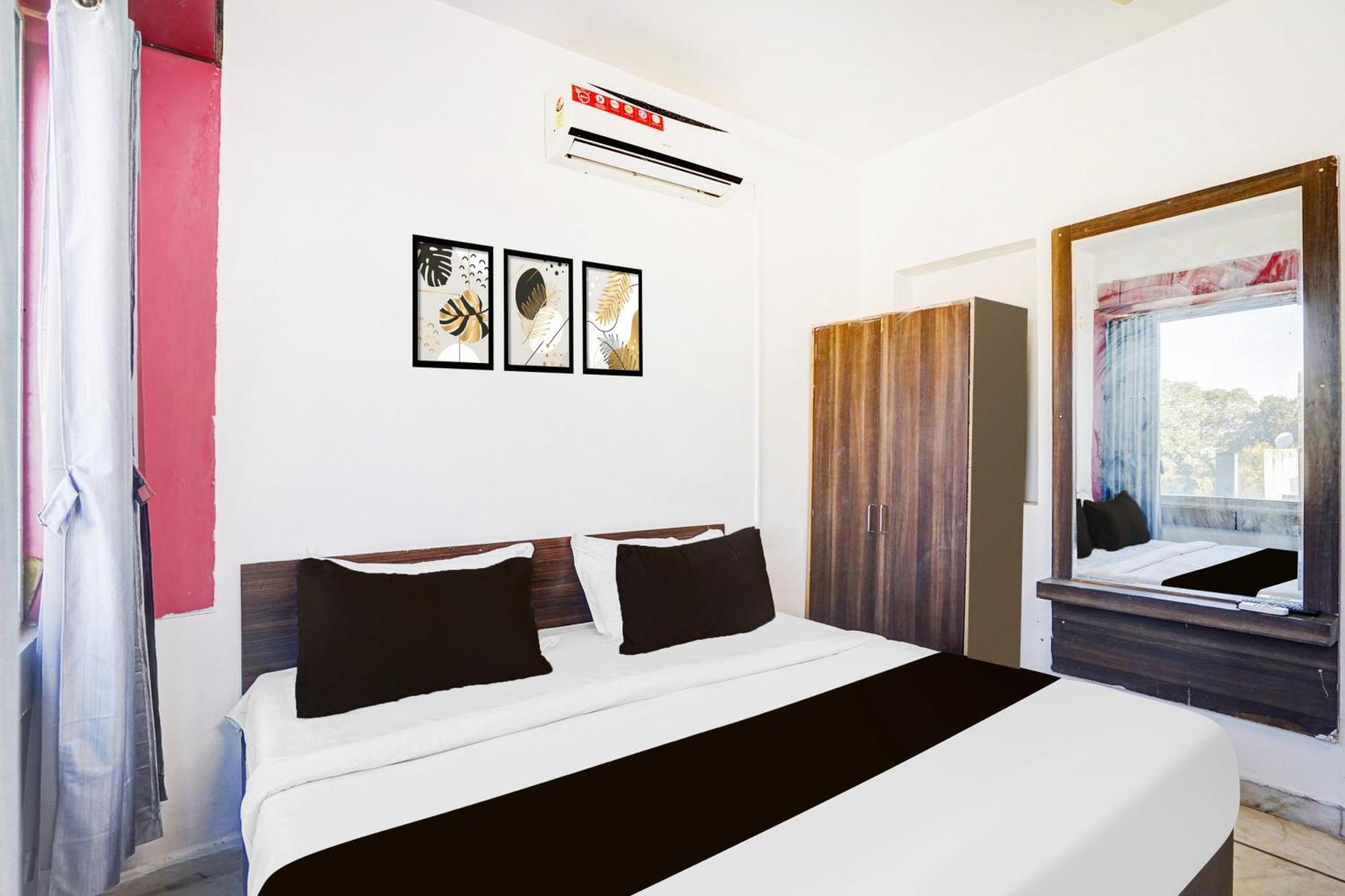 Hotel Super O Kaveri Path Formerly Shree Sai Residency *